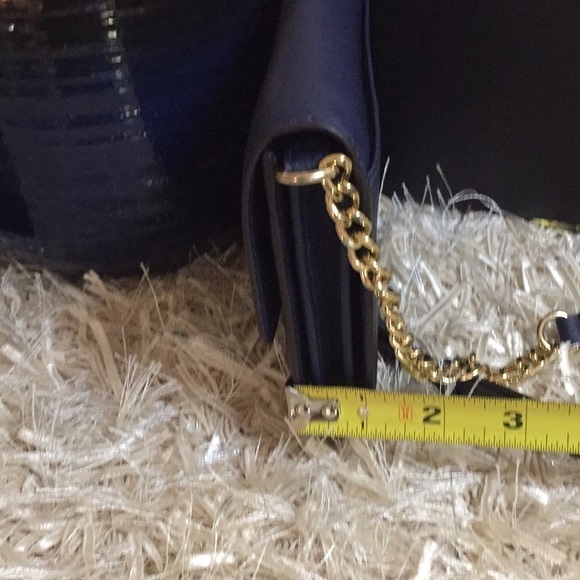 Michael Kors Jet Set Travel Phone Crossbody Bag - Picture 10 of 15